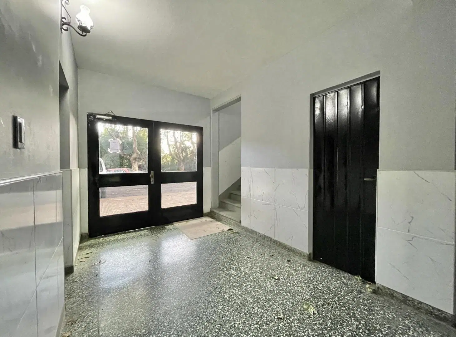 DEPARTAMENTO EN VENTA A RECICLAR O REFACCIONAR EN DON TORCUATO, TIGRE 2