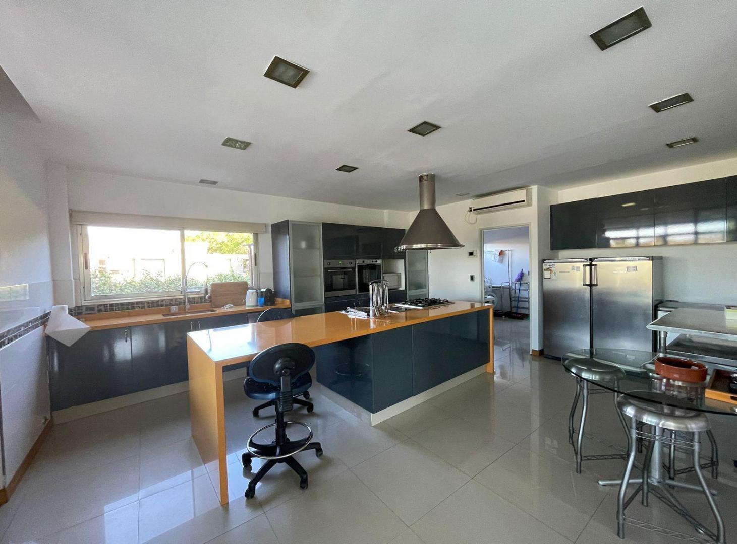 CASA EN VENTA EN EL BARRIO SANTA CATALINA, VILLANUEVA, TIGRE