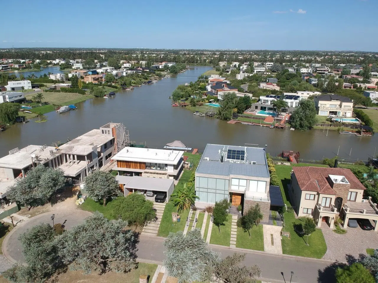 CASA EN VENTA AL RÍO EN EL BARRIO SAN MARCO, VILLA NUEVA, TIGRE 5