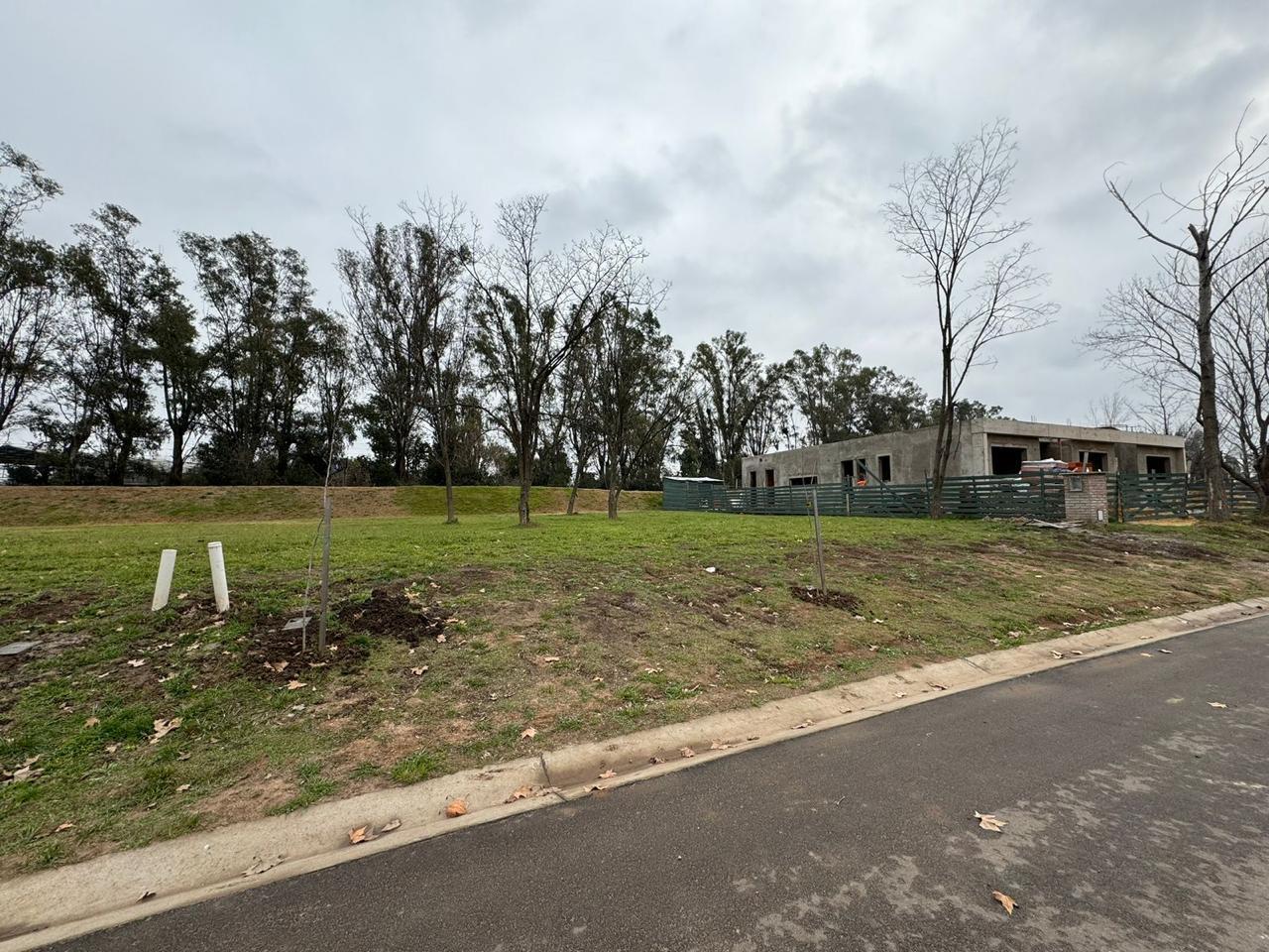 LOTE EN VENTA EN EL BARRIO AZURRA TORTUGAS SECTOR 4