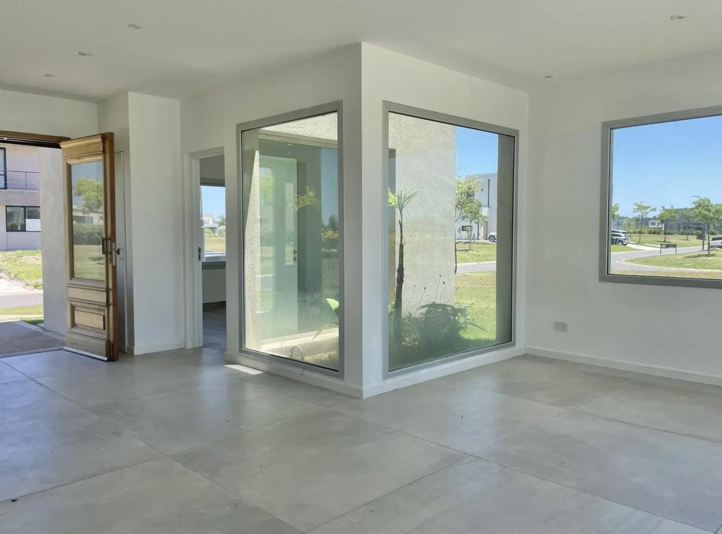 CASA EN VENTA EN EL BARRIO RIBERAS, PUERTOS DEL LAGO, ESCOBAR 2