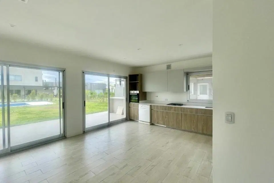 CASA EN VENTA EN EL BARRIO CARPINCHOS, NORDELTA, TIGRE 5