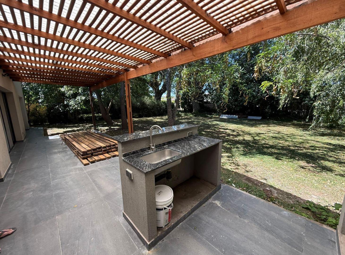 CASA EN VENTA EN EL BARRIO SAN MATÍAS , ESCOBAR