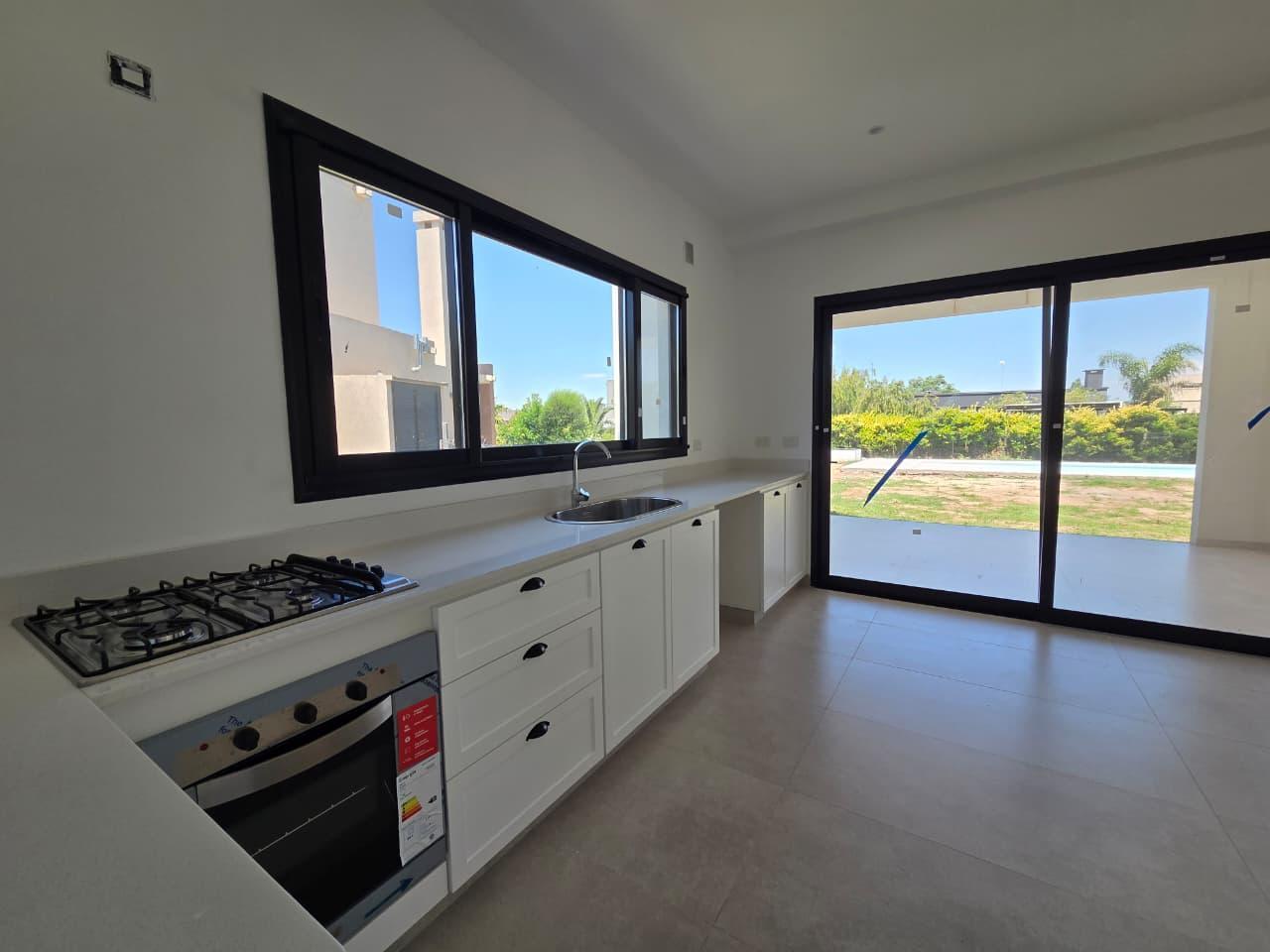 CASA EN VENTA EN EL BARRIO SAN MATÍAS , ESCOBAR