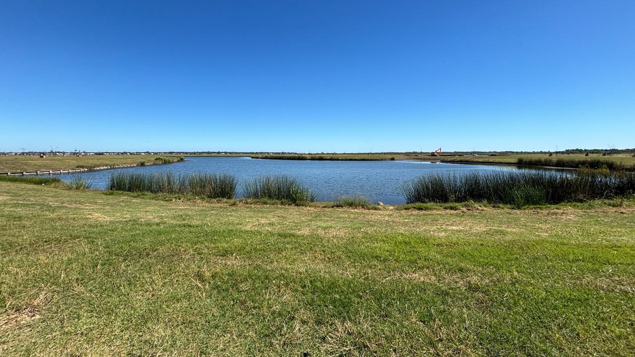 LOTE EN VENTA BARRIO ORILLAS, PUERTOS DEL LAGO, ESCOBAR