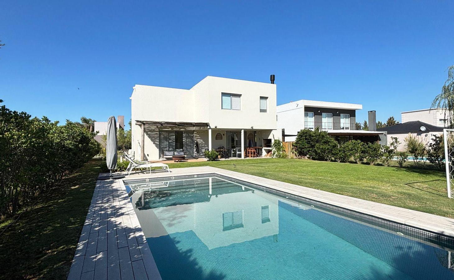 CASA EN VENTA EN EL BARRIO SAN GABRIEL, VILLA NUEVA, TIGRE