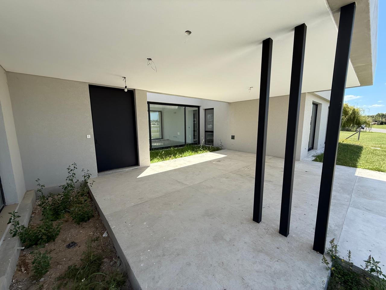 CASA EN VENTA EN EL BARRIO EL NAUDIR , ESCOBAR