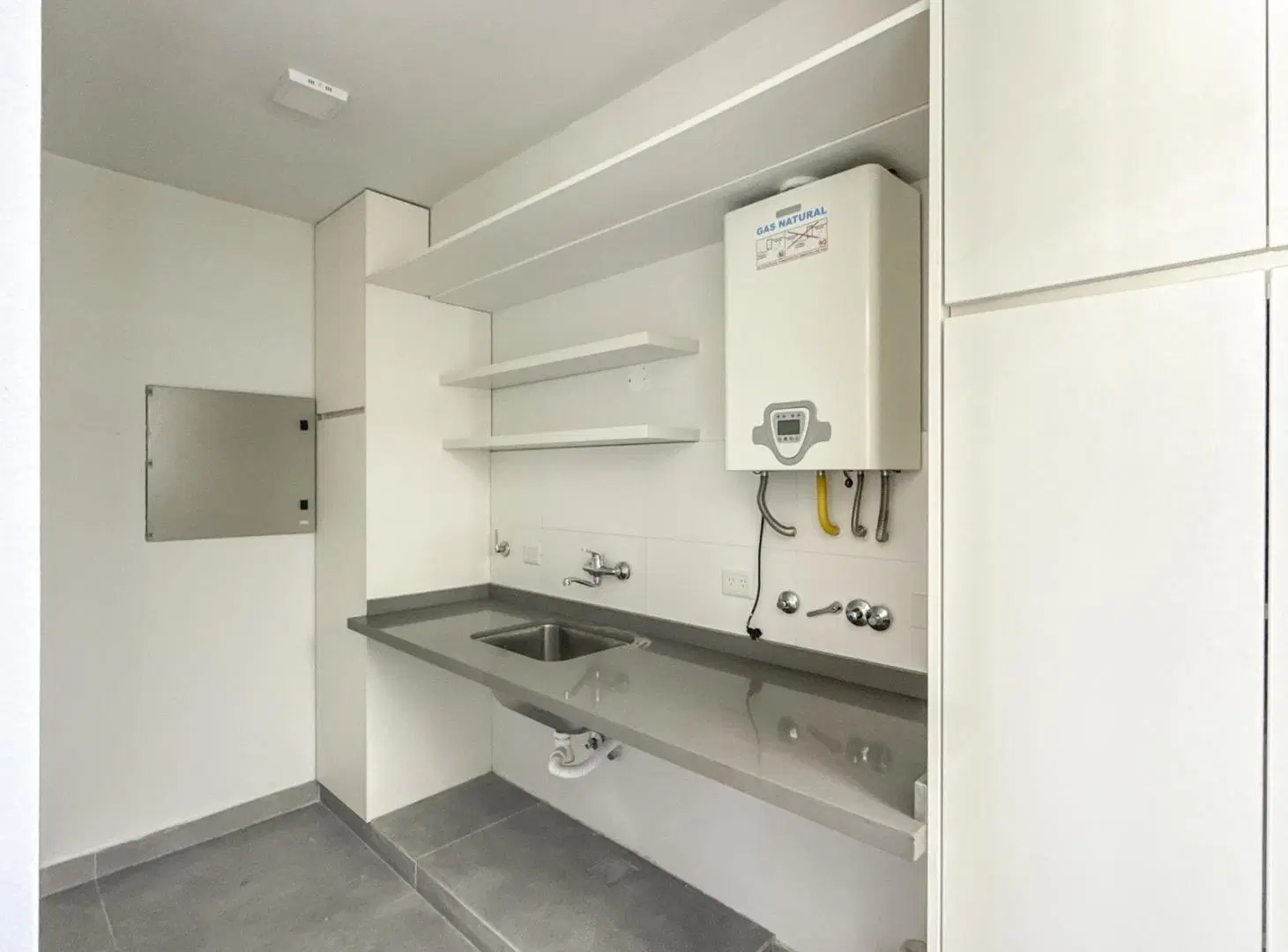 CASA EN VENTA EN EL BARRIO CARPINCHOS, NORDELTA, TIGRE 4