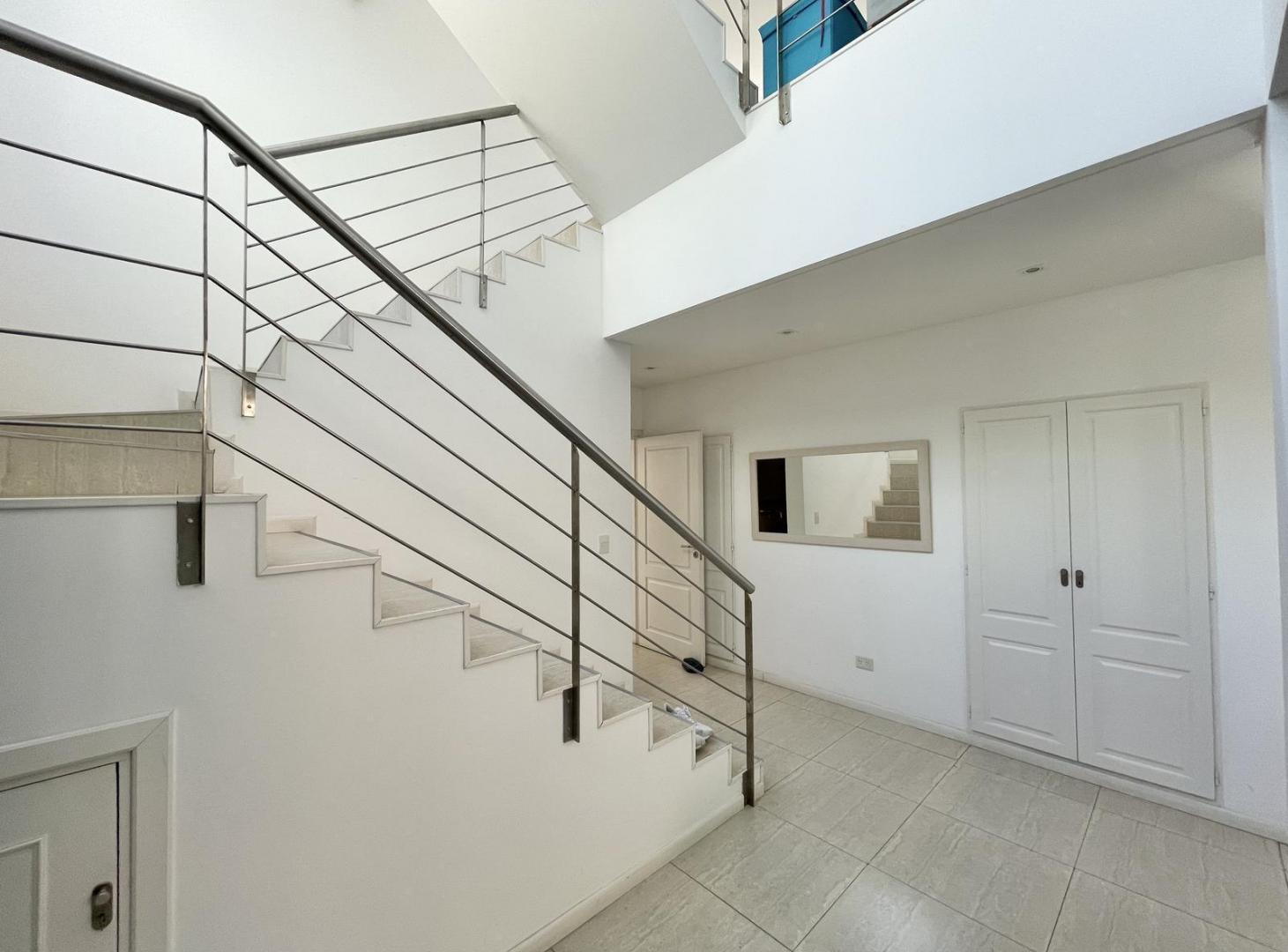 Foto de CASA EN VENTA EN EL BARRIO SAN ISIDRO LABRADOR | VILLA NUEVA | TIGRE, imagen 1
