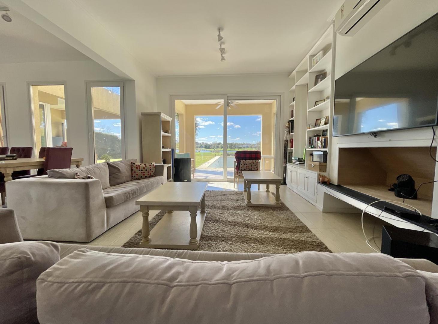 Foto de CASA EN VENTA EN EL BARRIO SAN ISIDRO LABRADOR | VILLA NUEVA | TIGRE, imagen 3