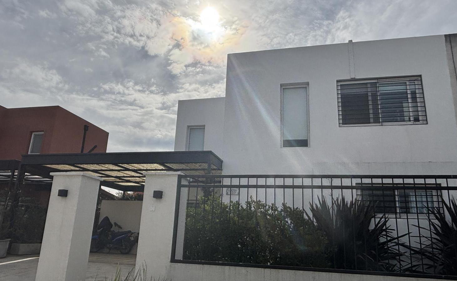 Foto de CASA EN VENTA EN CASAS DE SAN PATRICIO | VILLA NUEVA |TIGRE, imagen 3