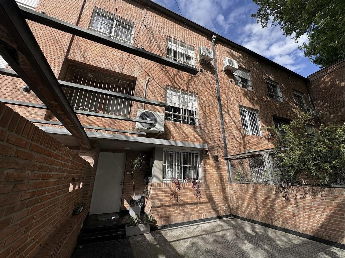 Foto de Triplex en venta en Jardines de Beccar, imagen 1