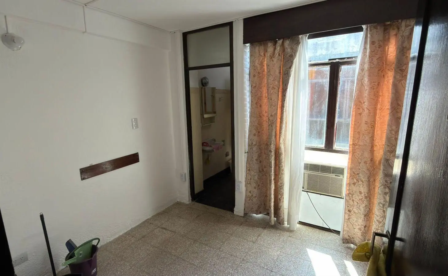 Oficina en alquiler en Duarte Quiros 545 - Edificio El Foro 5