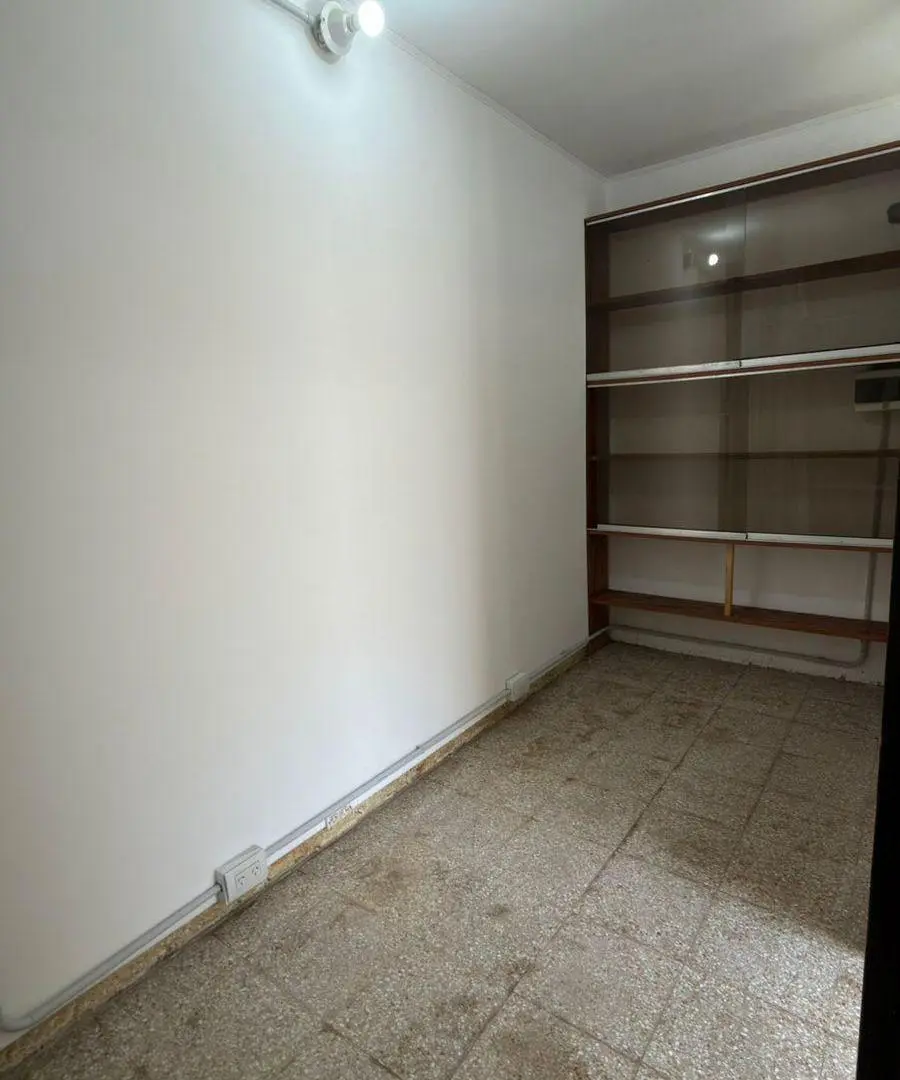 Oficina en alquiler en Duarte Quiros 545 - Edificio El Foro 4