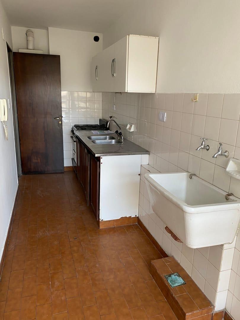Foto de Departamento 2 dormitorios en alquiler, sobre Cañada con balcón., imagen 4