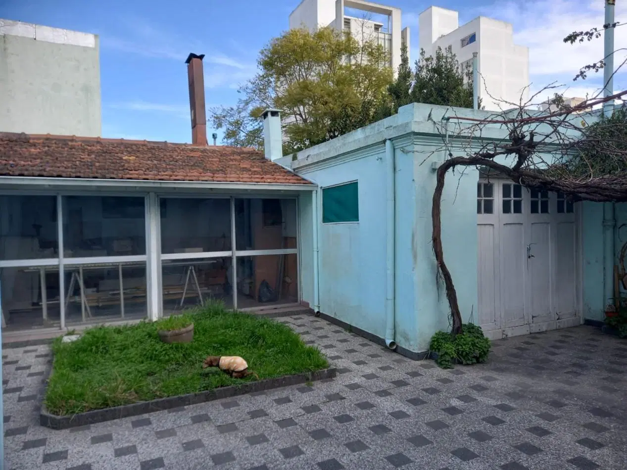 Propiedad en Block en Venta. Rivadavia y Dorrego. Escuchan Oferta! 3