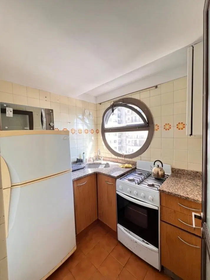 VENTA DEPARTAMENTO DE 1 AMBIENTE A CALLE CON BALCON, BROWN Y TUCUMAN. RETASADO 4