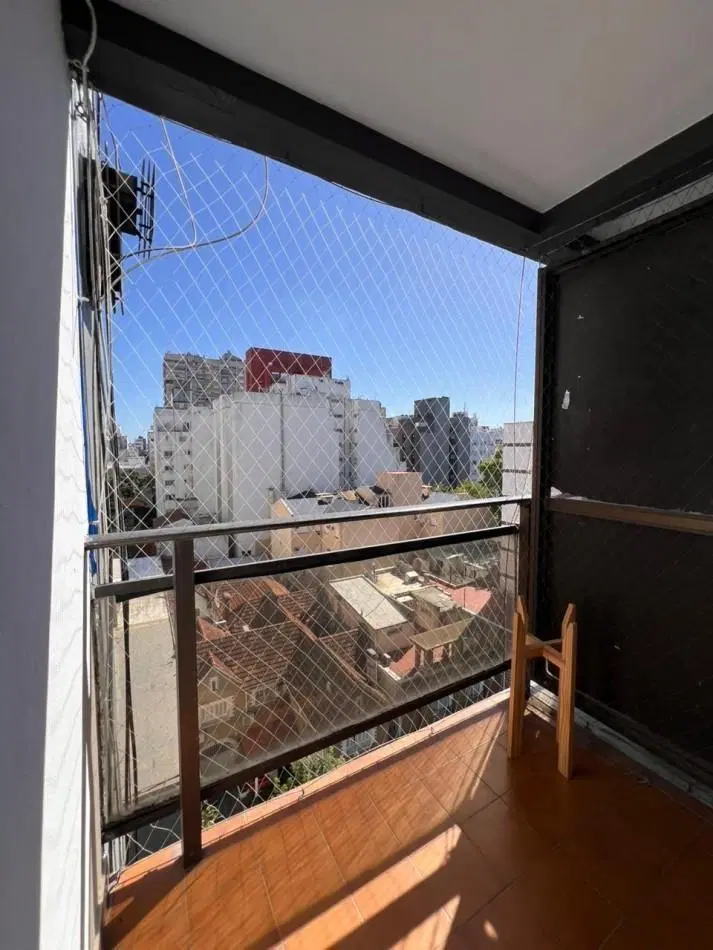 VENTA DEPARTAMENTO DE 1 AMBIENTE A CALLE CON BALCON, BROWN Y TUCUMAN. RETASADO 3