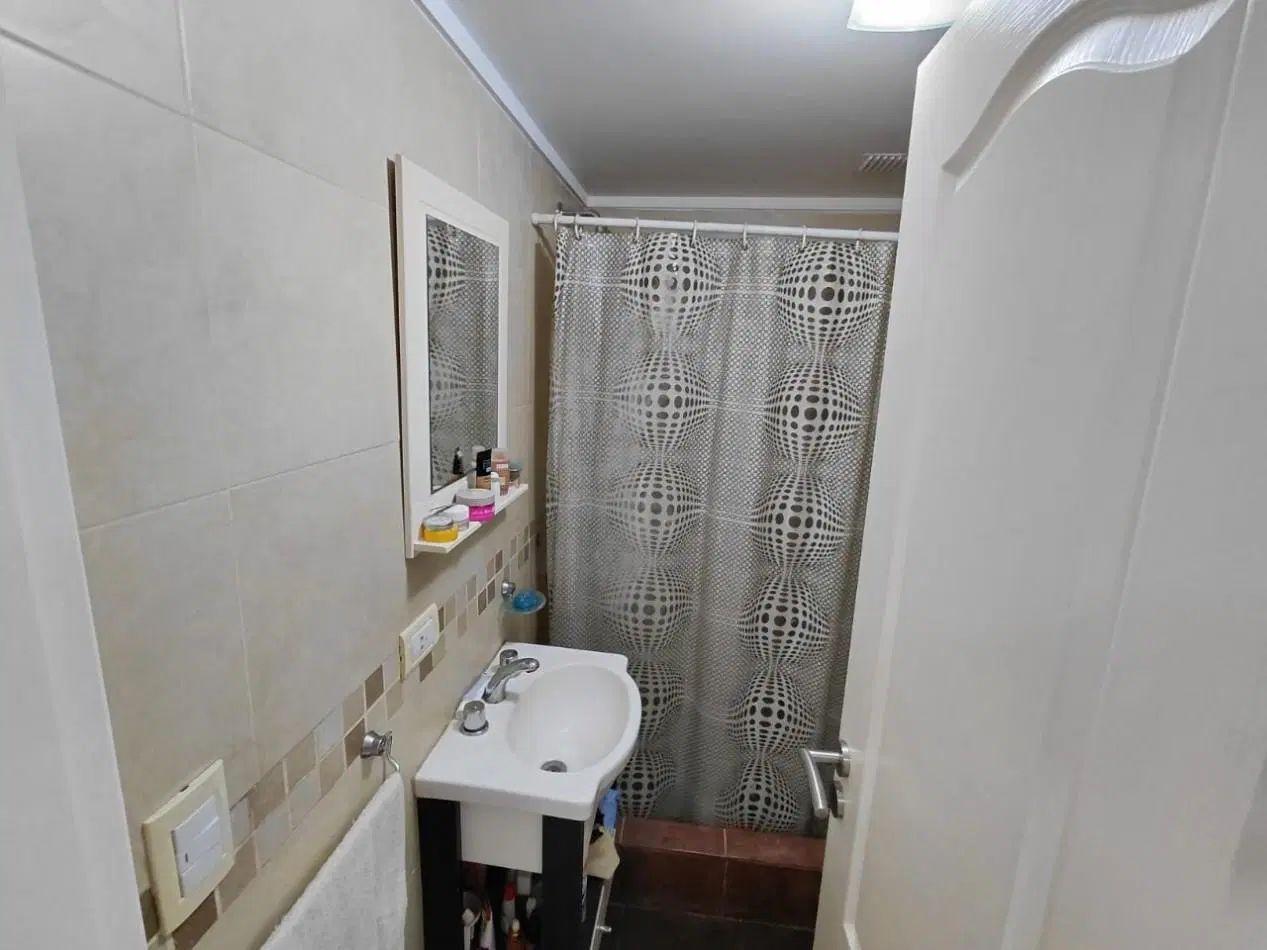 VENTA DEPARTAMENTO EN SEMIPISO 2 AMBIENTES CON BALCON, 25 DE MAYO Y SALTA 1