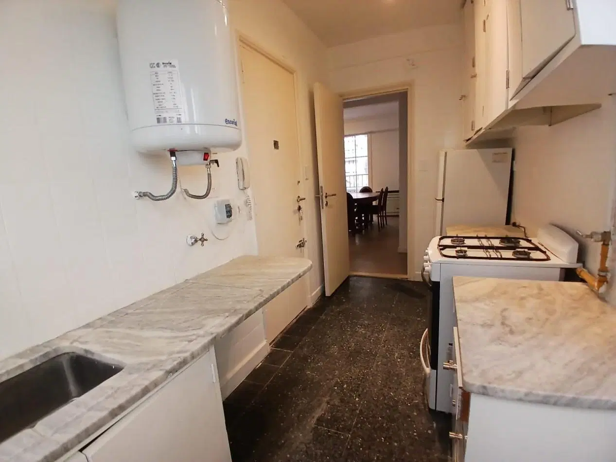 Departamento 4 ambientes. Brown y Buenos Aires. Estudiantes 2026 Julio a Diciembre SIN EXPENSAS 4