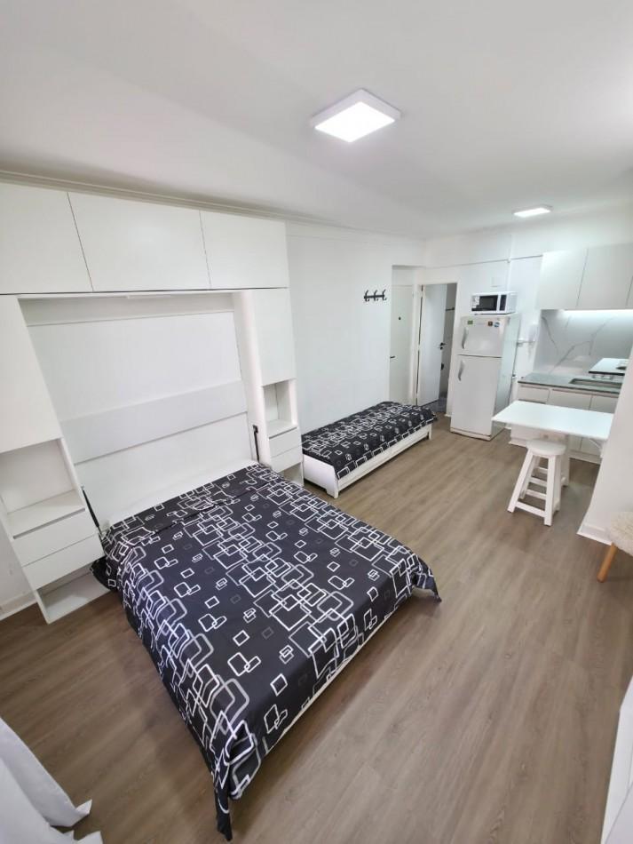 Foto de VENTA MONOAMBIENTE TOTALMENTE RECICLADO, ENTRE RIOS Y RIVADAVIA, imagen 1