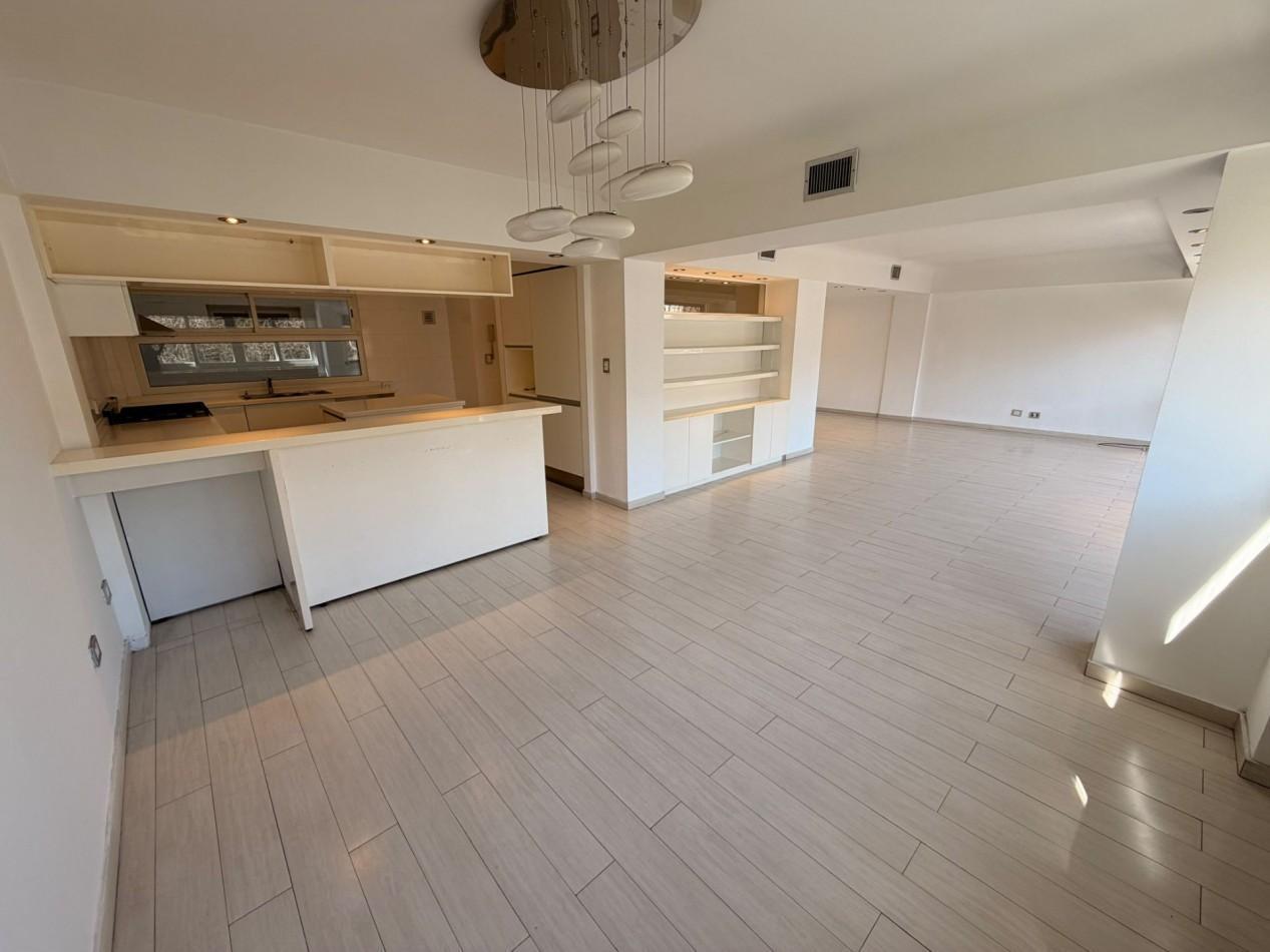 Foto de VENTA PISO 5 AMBIENTES CON COCHERA FRENTE A PLAZA MITRE, SAN LUIS Y, imagen 5