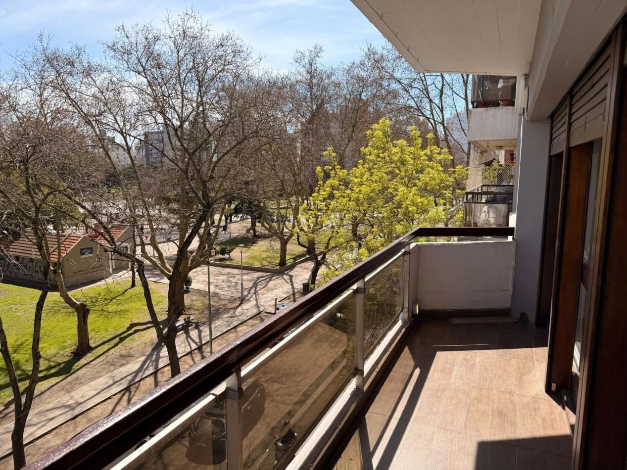 Foto de VENTA PISO 5 AMBIENTES CON COCHERA FRENTE A PLAZA MITRE, SAN LUIS Y, imagen 4