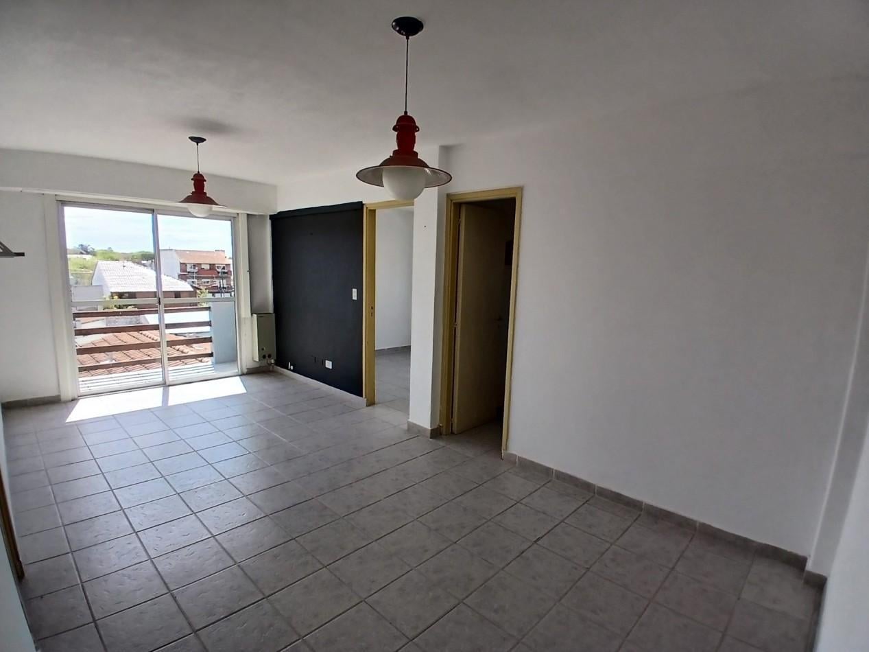 Foto de VENTA DEPARTAMENTO 2 AMBIENTES, PARQUE LURO, 3 CUADRAS DEL MAR!, imagen 1