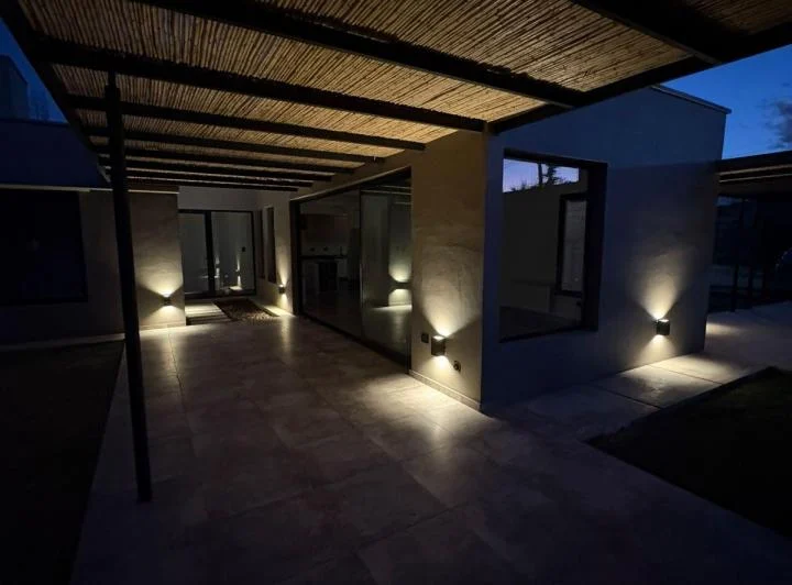 Venta casa callejón privado Almirante Brown  4