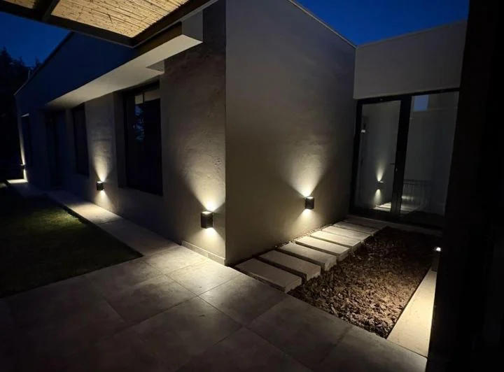 Venta casa callejón privado Almirante Brown  3