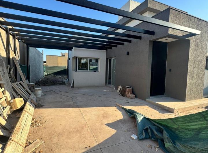 Venta casa a estrenar B Ciro de Vieytes  1