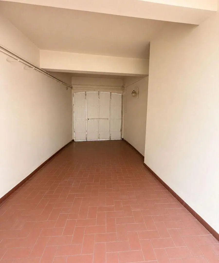 VENTA IMPORTANTE CASA EN EL CENTRO DE MENDOZA 4 DORMITORIOS 4