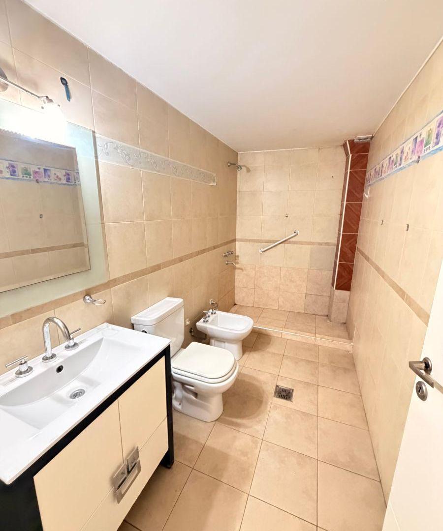 Foto de VENTA DEPARTAMENTO 2 DORMITORIOS CALLE ALEM DORREGO, imagen 4