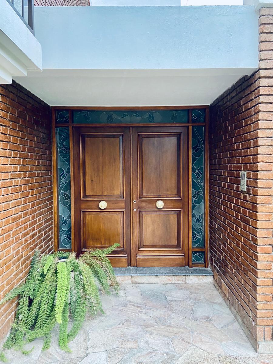 Venta de Casa en Chacras de Coria de 5 Dorm. 1