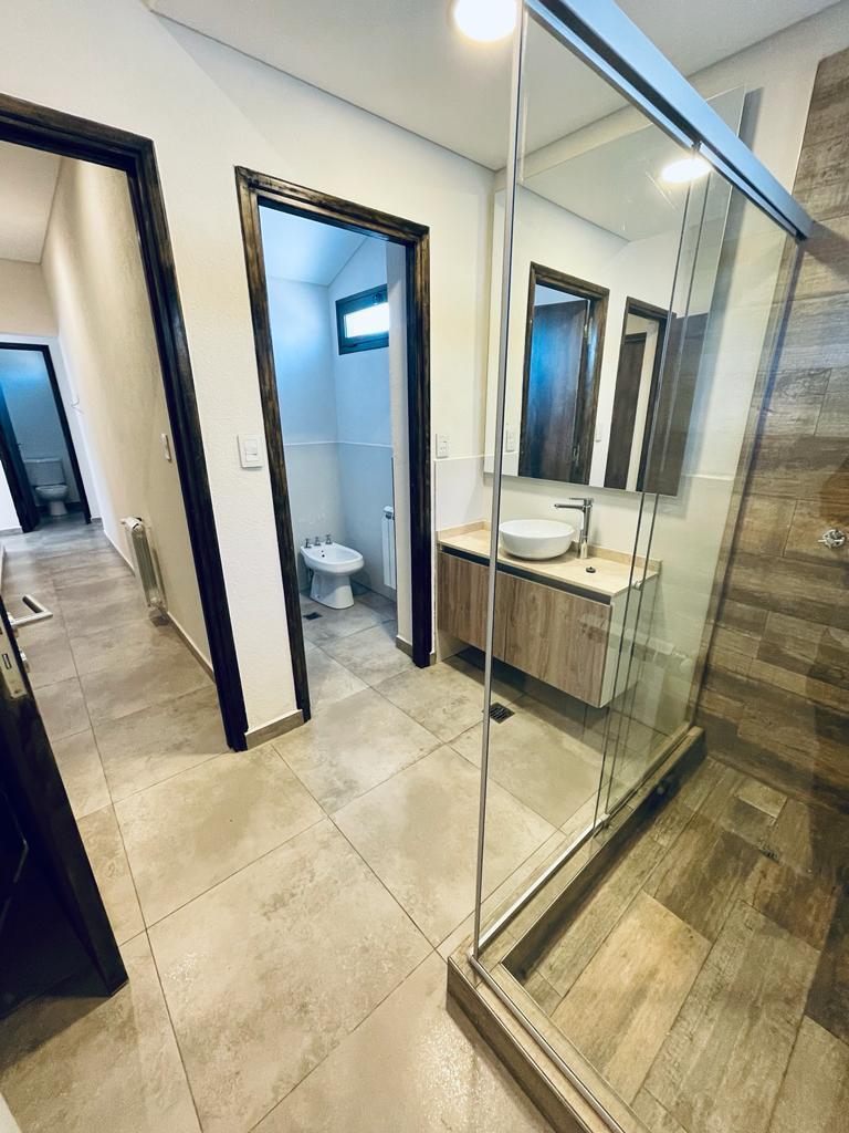 Vendemos Casa de 3 Dorm. en Las Cortaderas Lofts 1