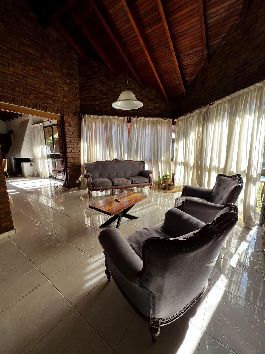 Vendemos Espectacular Casa de Categoria en Godoy Cruz, Mendoza 2