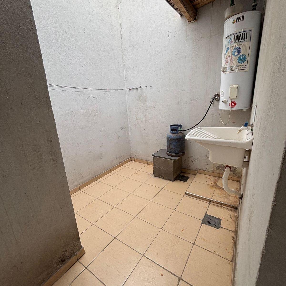 Vendo Departamento en Complejo Cerrado en Villa Nueva 3