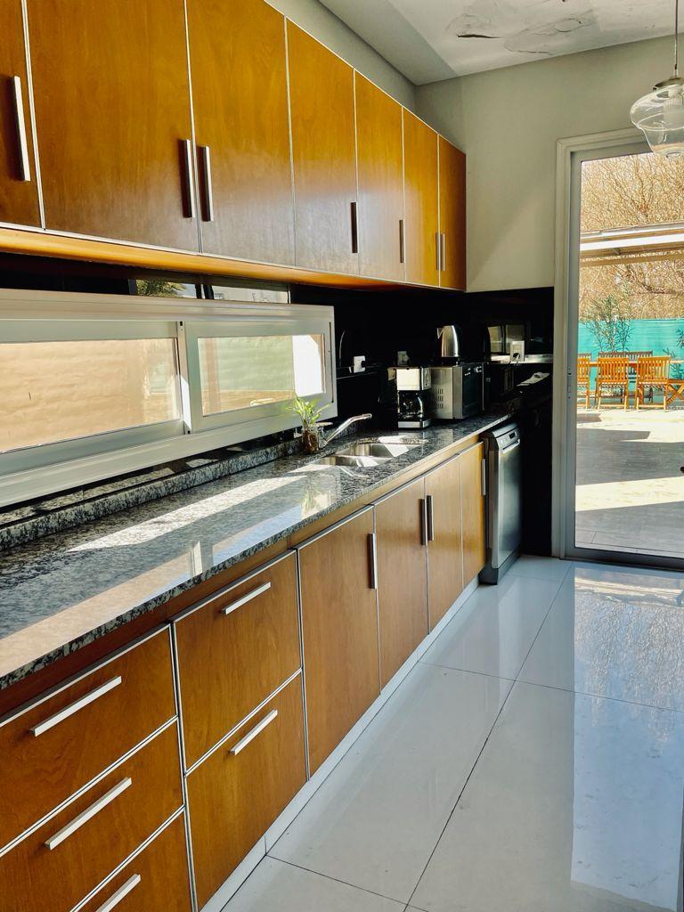 Se Vende Hermosa Casa en El Barrio Privado Haciendas de La Cruz 3