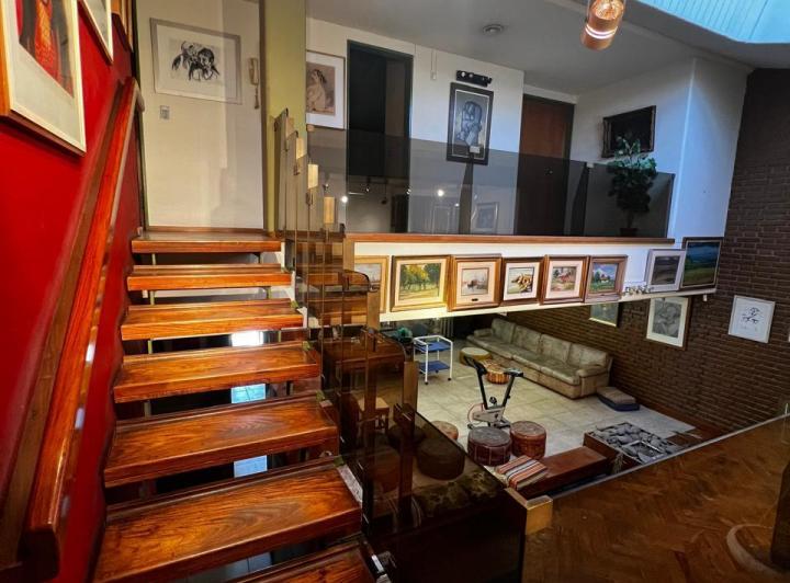 VENDO CASA AMPLIA EN EL BARRIO BOMBAL DE GODOY CRUZ 5