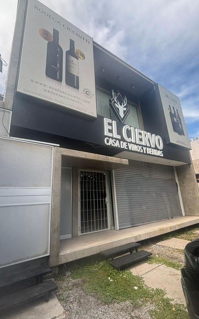 ALQUILAMOS LOCAL COMERCIAL FRENTE A PALMARES