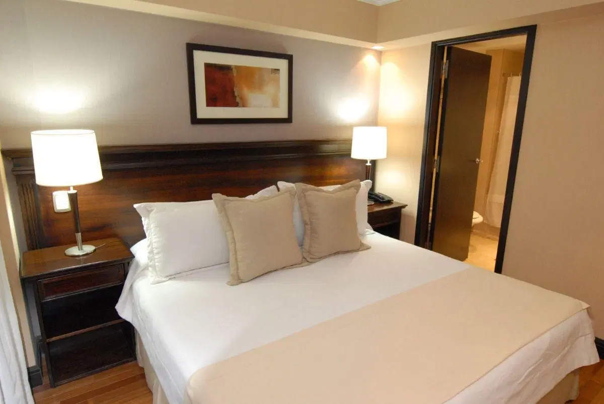 Alquilamos Departamento de 2 dormitorios Amoblado en Premium Tower 3