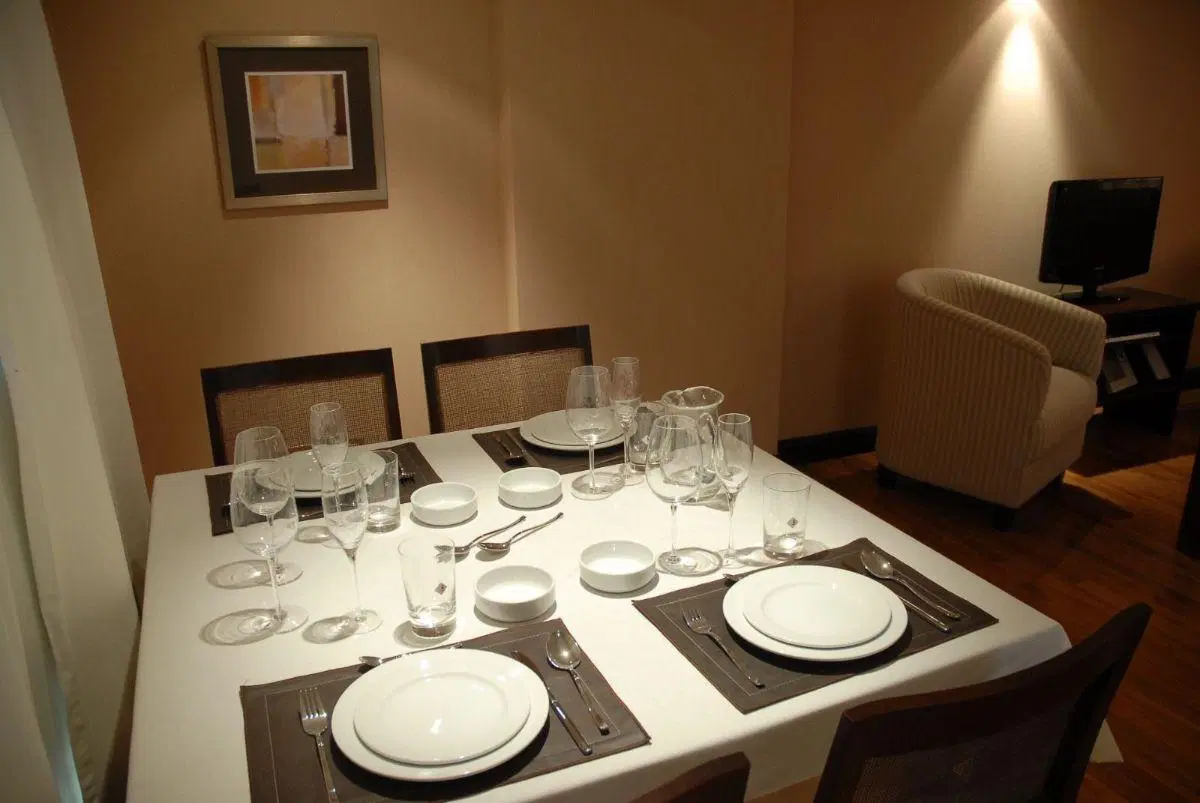 Alquilamos Departamento de 2 dormitorios Amoblado en Premium Tower 4