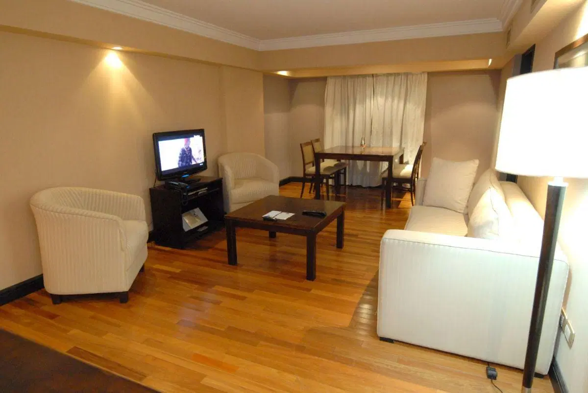 Alquilamos Departamento de 2 dormitorios Amoblado en Premium Tower 2