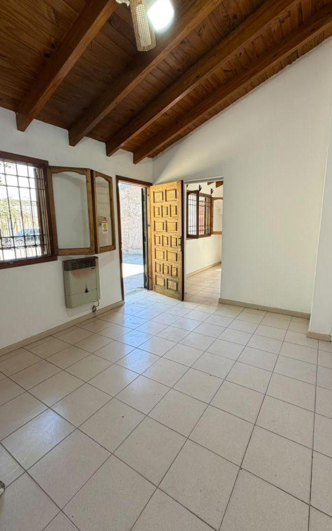 Foto de Alquilamos casa en barrio Viñas de Bermejo, imagen 5