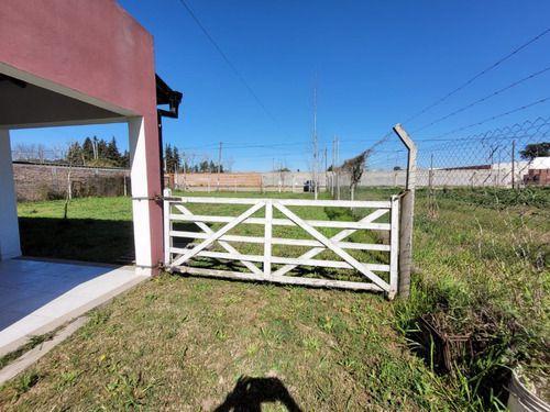 Cantisano Propiedades VENDE excelente casa quinta en Lisandro Olmos!