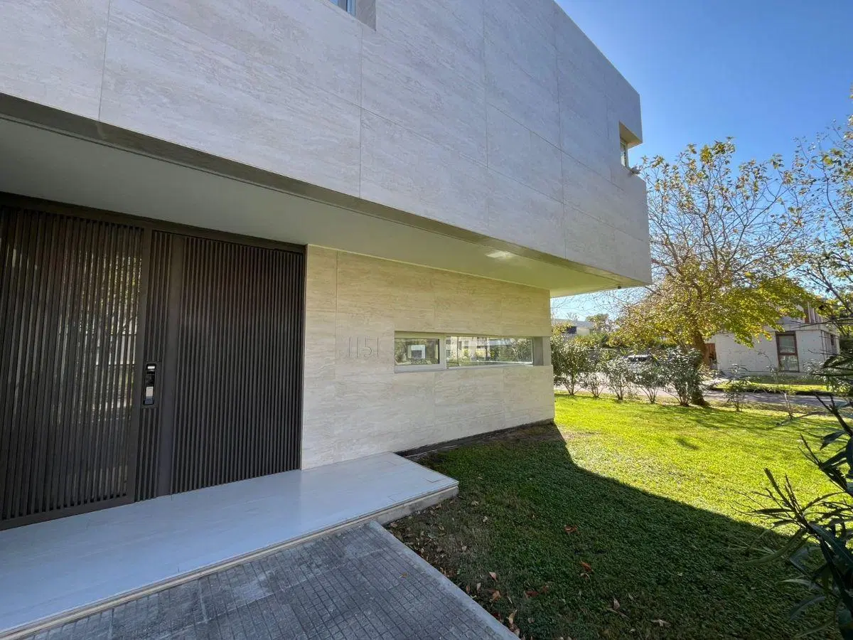 Cantisano Propiedades VENDE CASA EN GRAND BELL CITY BELL! 2