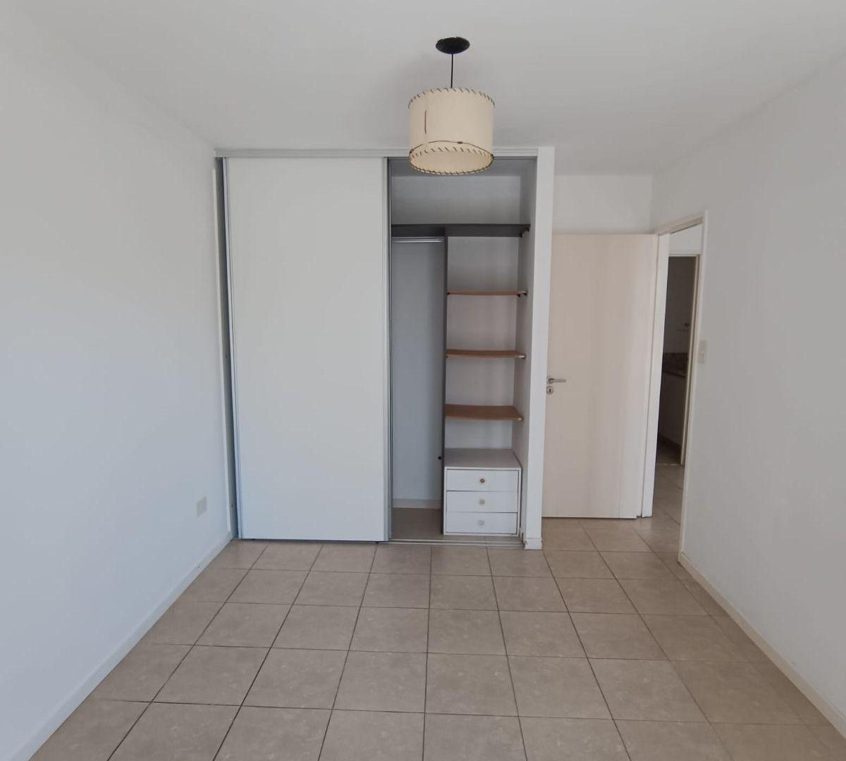 Foto de Departamento en alquiler de 1 dormitorio en La Plata! Calle 14 e/48 y 49, imagen 5