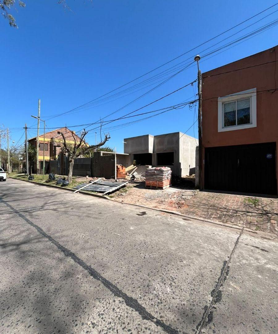 Foto de Casa en construcción en Gonnet! 3 dormitorios, parrilla, pileta, parque, imagen 4