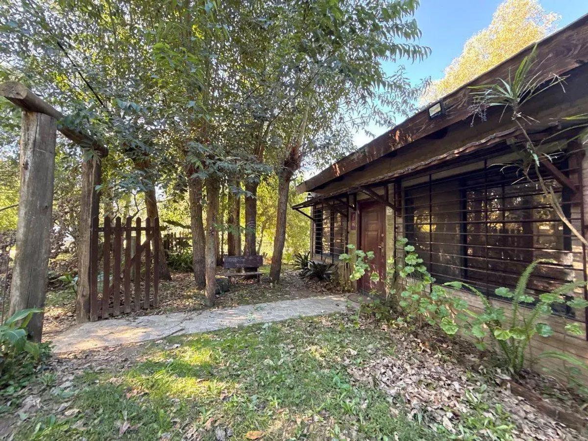 SE VENDE CASA 2 DORMITORIOS, BARBACOA GUAZUVIRA 4