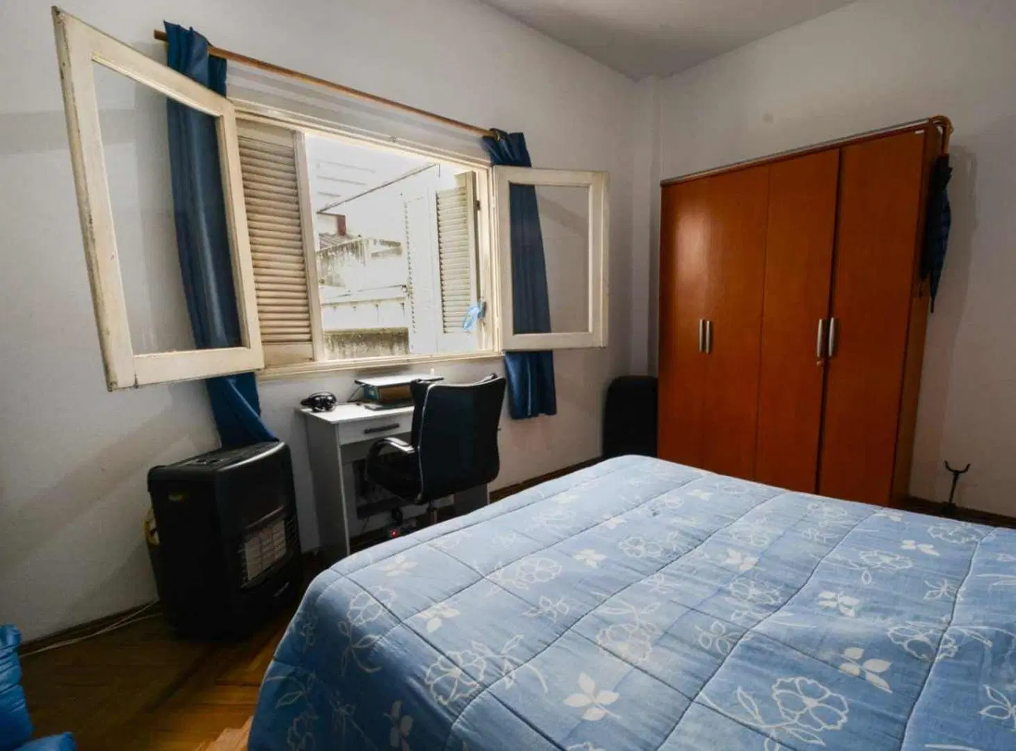 VENTA DE APARTAMENTO 4 DORMITORIOS EN CORDON 4